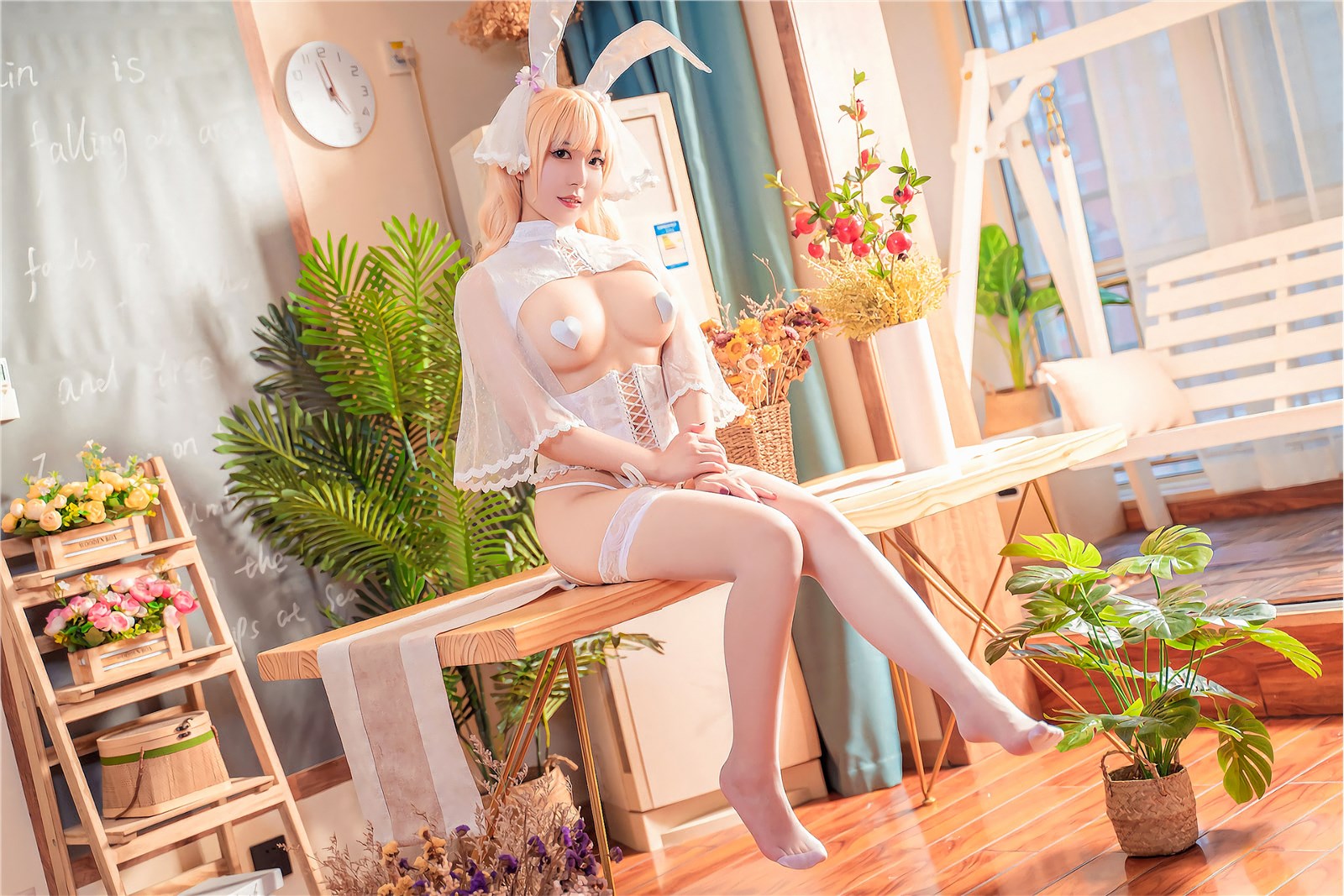 Tiger Forest - NO.038 White Heart Rabbit(16)